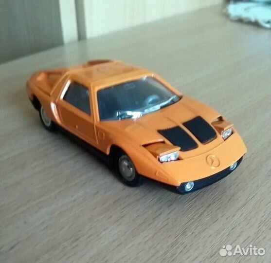 Mercedes C111-70 1:43 Gama-Mini