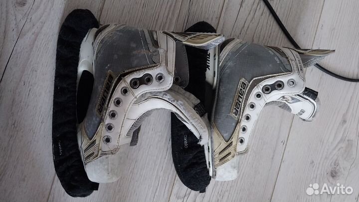 Хоккейные коньки bauer