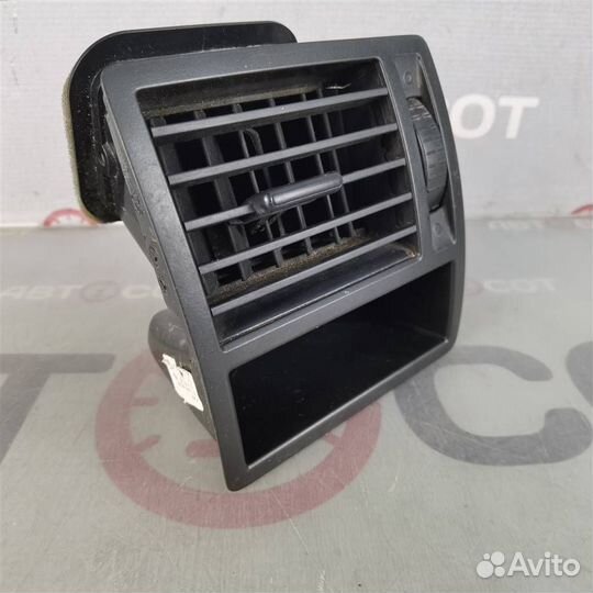 Дефлектор в торпедо левый VW Transporter T6 2010