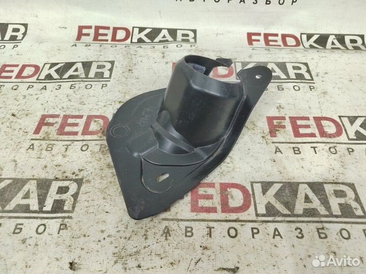 Кожух рулевой колонки Toyota Corolla E150 1ZR FE