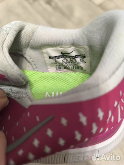 Кроссовки nike женские р. 36