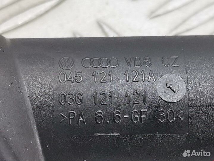 Корпус термостата для Volkswagen Polo 4 045121121A