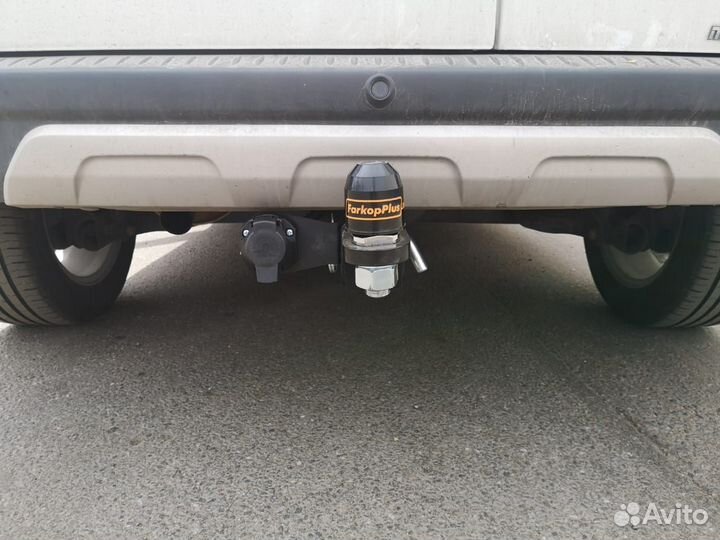 Фаркоп PT Group на LadaLargus 2012