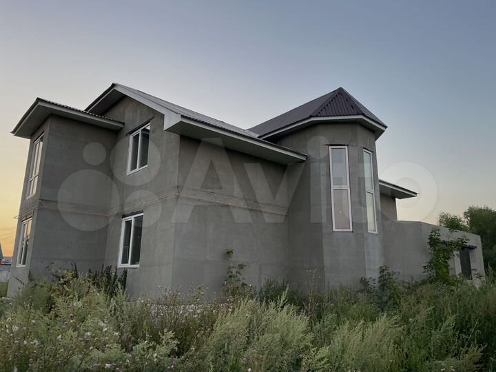 Коттедж 240 м² на участке 15 сот.