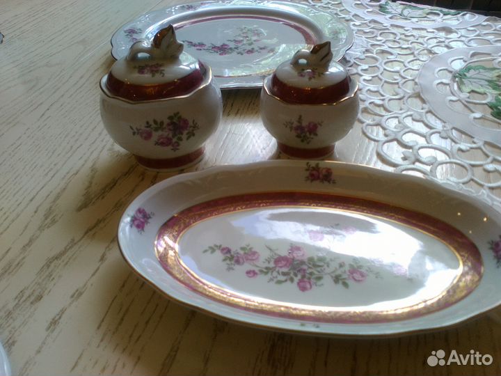 Остатки столового сервиза 