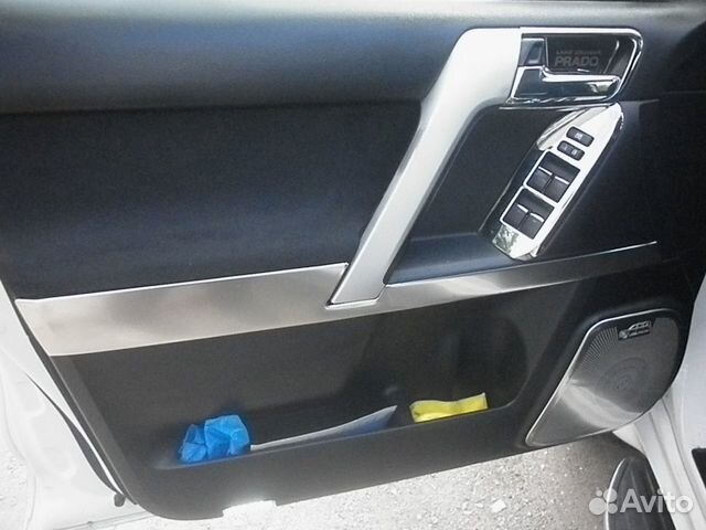 Внутренние накладки дверей Toyota Prado 150