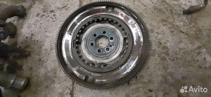Маховик Skoda Yeti 1.2 2011