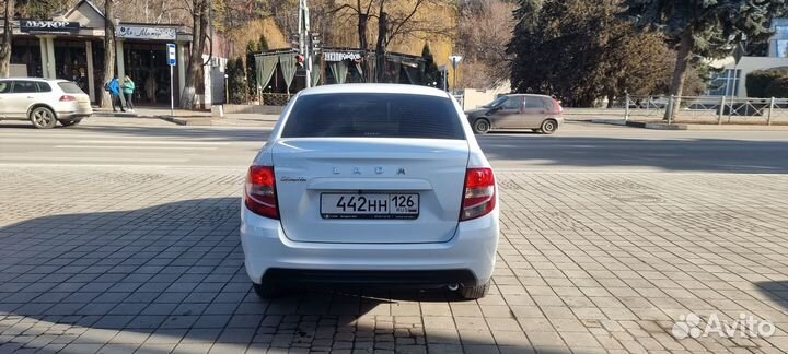 Прокат автомобиля Лада Гранта