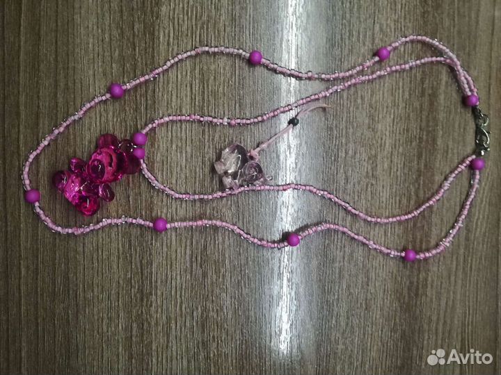 Резинки, заколки, медаль, шишка, листайте