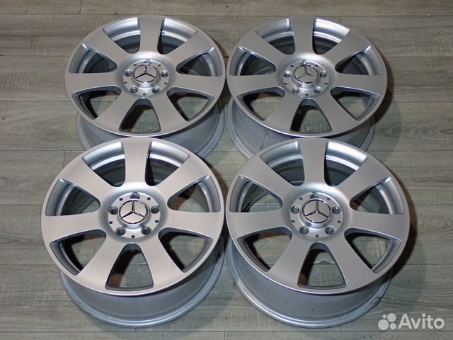 Комплект оригинальных R17 дисков Mercedes GLK