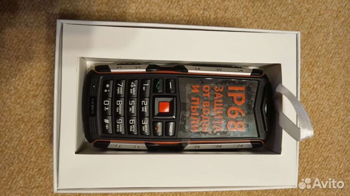 Защищённый телефон teXet tm-513r