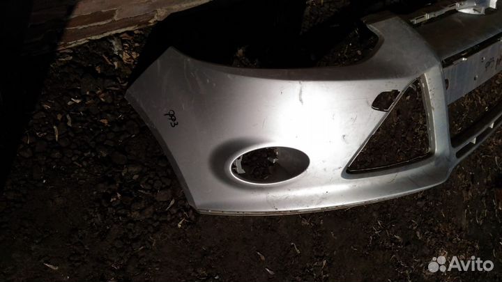 Бампер передний Форд Фокус 3