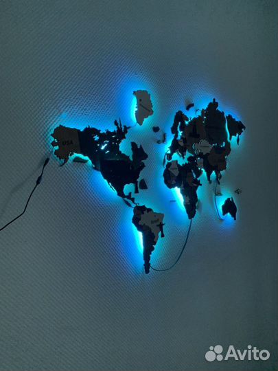 Деревянная светящаяся карта мира на стену купить в Санкт-Петербурге
