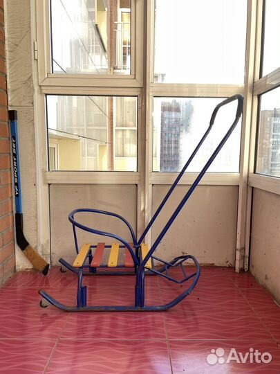 Детские санки с колесиками