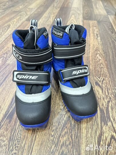 Лыжные ботинки