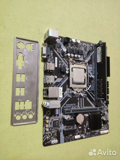 Комплект H310M S2 + Pentium G4400 + 8 гб