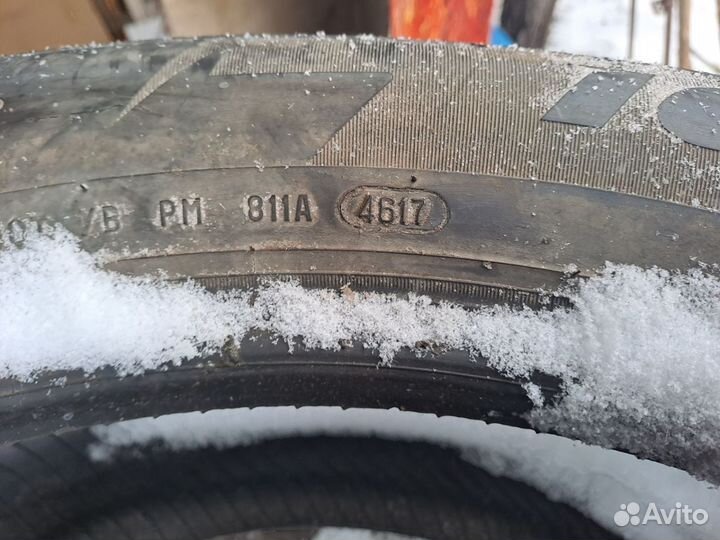 Pirelli Ice Zero 235/55 R20