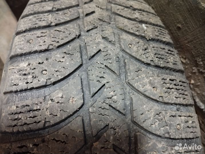 Bridgestone Ice Cruiser 5000 235/65 R17 108T