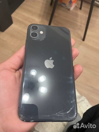 iPhone 11, 64 ГБ