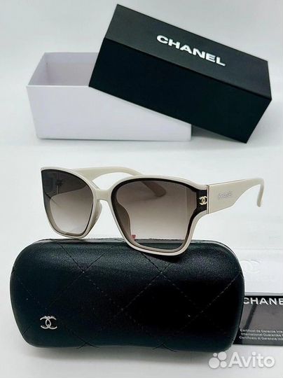 Солнцезащитные очки женские chanel