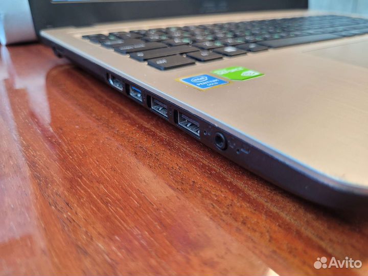 Игровой Асус: Geforce GTmx110 2gb; CPU Gold; 8ram