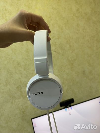 Наушники Sony MDR-ZX110