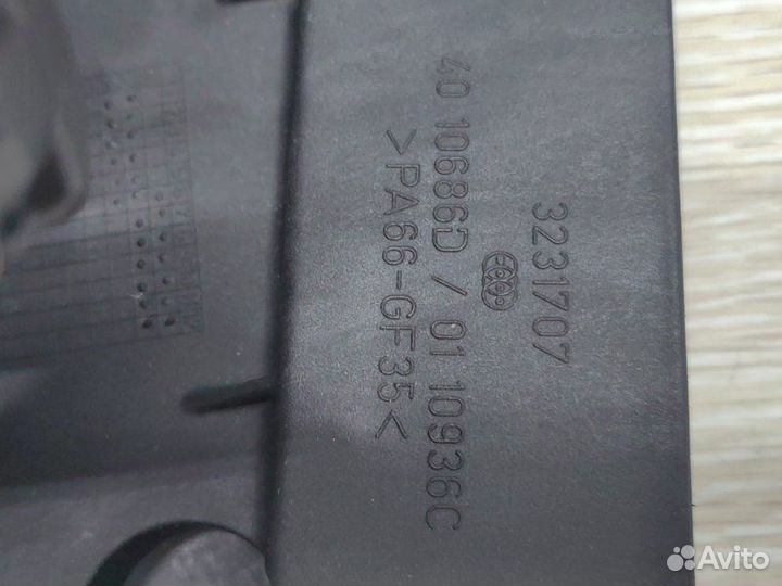 Блок клапанов пневмоподвески Bmw X5 E70 N62B48