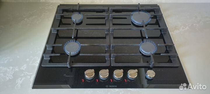 Газовая варочная поверхность bosch Serie 8 PRP6A6N