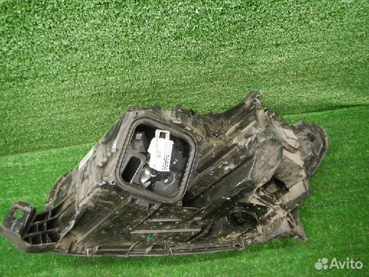 Фара правая Mercedes-Benz M-Class