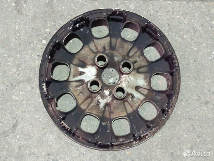 Колпак колеса Nissan Micra K12 CR12DE 2009