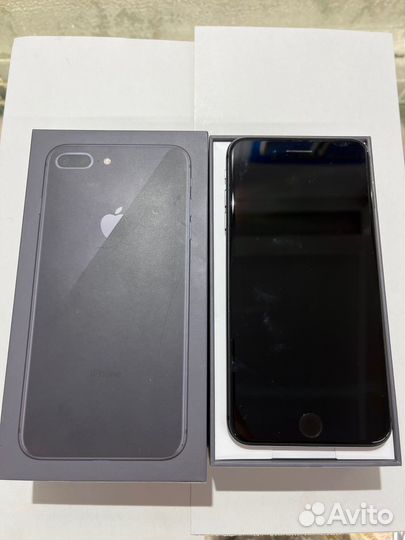 iPhone 8 Plus, 64 ГБ