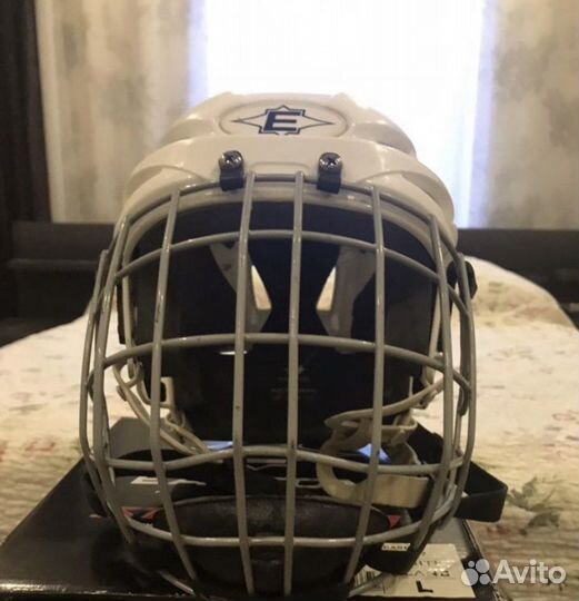 Шлем хоккейный детский easton