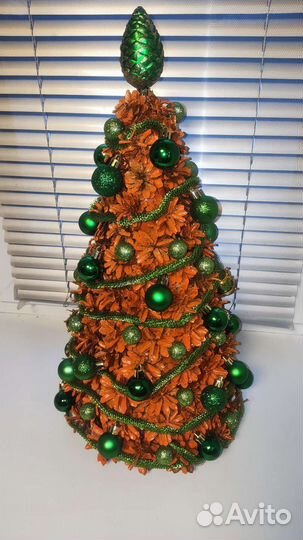 Елка из шишек ручной работы