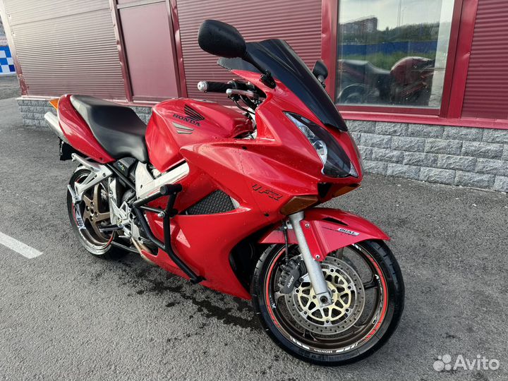 Honda VFR 800 interceptor