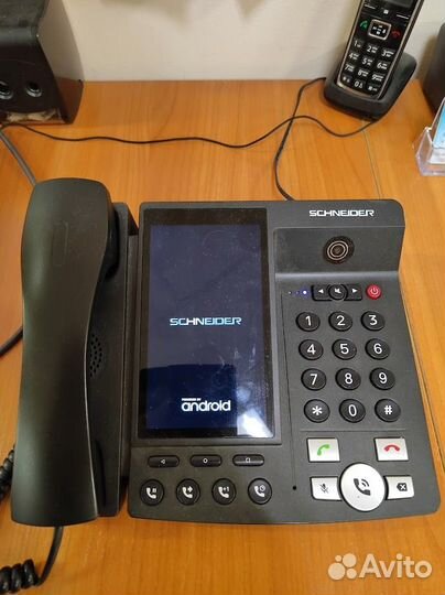 Стационарный телефон GSM на Android