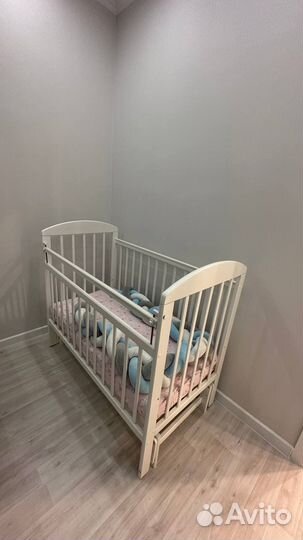 Детская кроватка