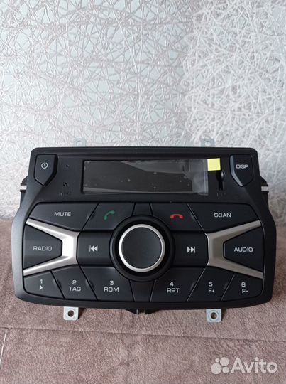 Продам штатную магнитолу LADA Vesta