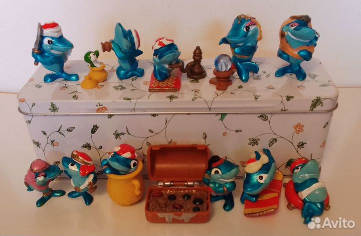 Серия игрушек киндер сюрприз акулы