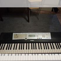 Синтезатор yamaha PSR r200