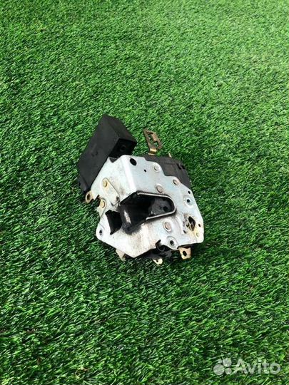 Замок двери передний правый Bmw 3 E36 M50B20 1993