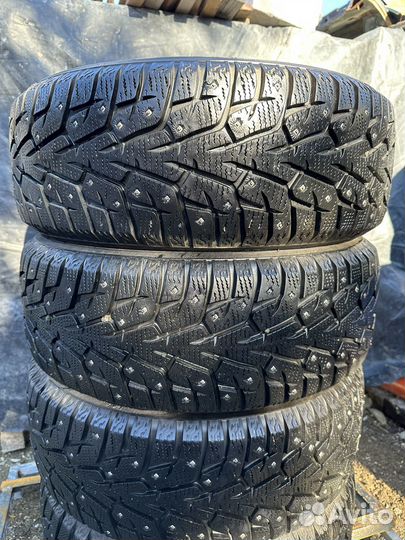 Yokohama Ice Guard Stud IG55 205/55 R16