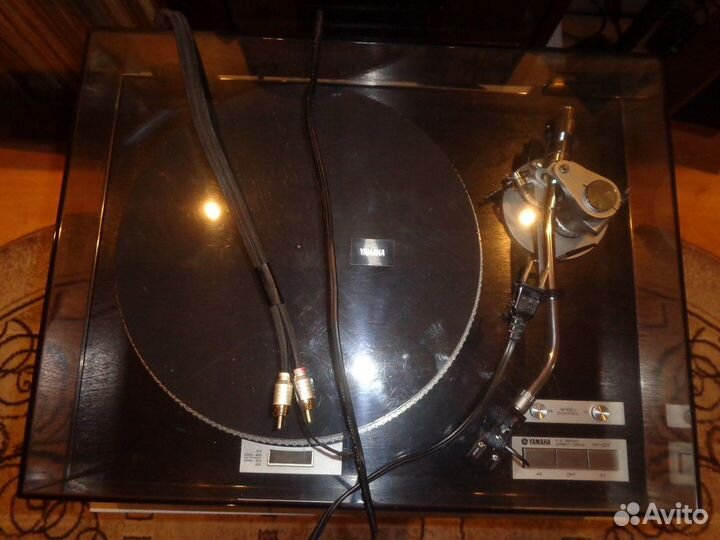 Проигрыватель Yamaha YP-D7