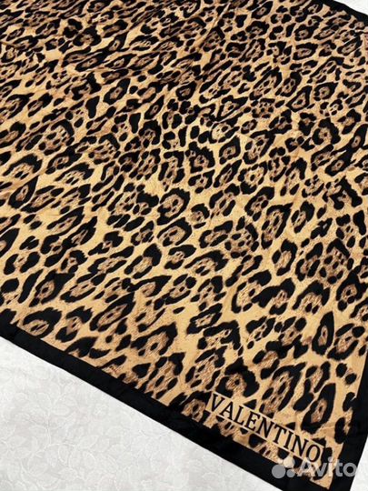 Шелковый платок Valentino розовый и коричневый