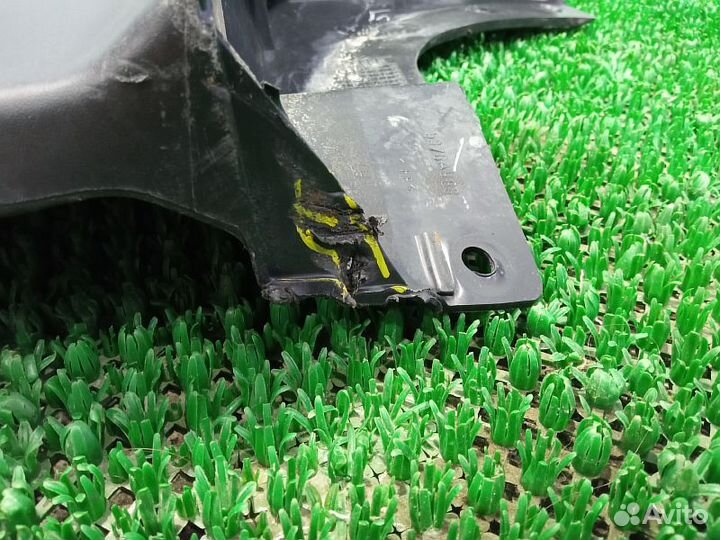 Брызговик задний левый Mitsubishi L200