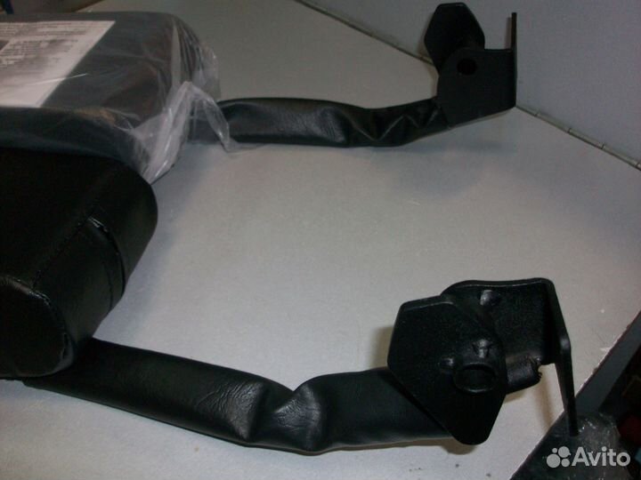 Подлокотник Шевроле Нива ваз 2123