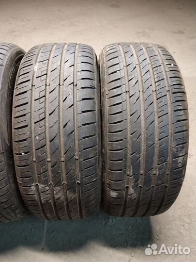 Yeada YDA226 225/55 R17 101W