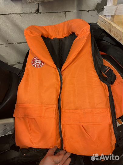 Спасательный жилет бу