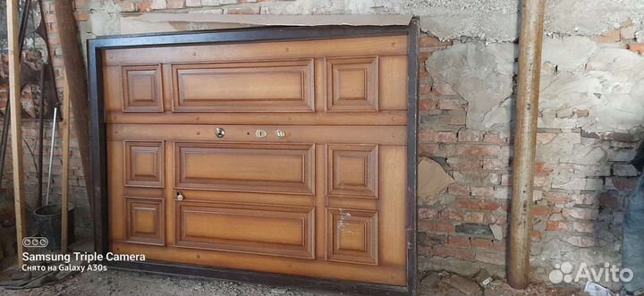 Дверь входная металическая