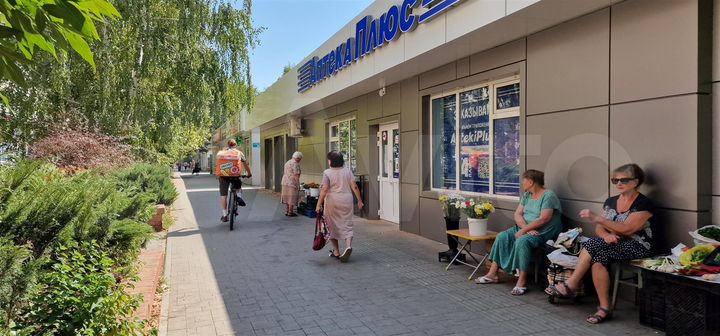 Здание с сетевым арендатором, 140 м²