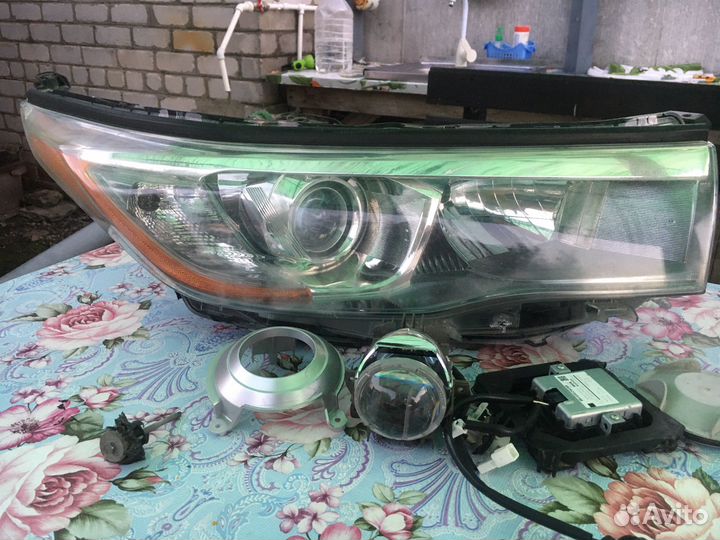 Фара toyota highlander